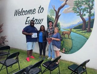 Ribbon cutting held for mural in Eutaw – The Greene County Democrat